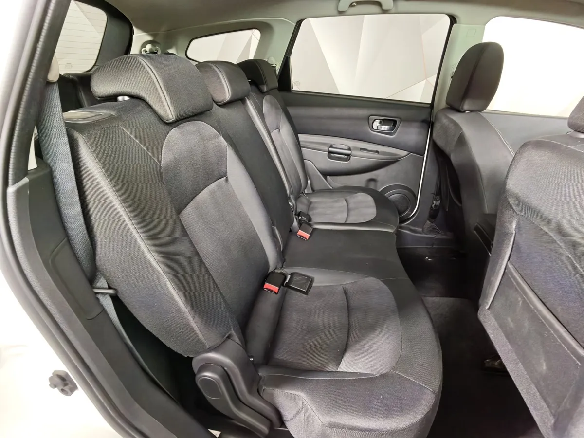 Nissan Qashqai + 2 2.0 CVT AWD (141 л.с.) Белый в АВИЛОН. Слайд №14
