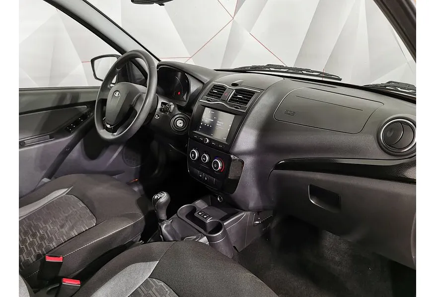 ВАЗ (Lada) Granta 1.6 MT (106 л.с.) Оранжевый в АВИЛОН. Слайд №13