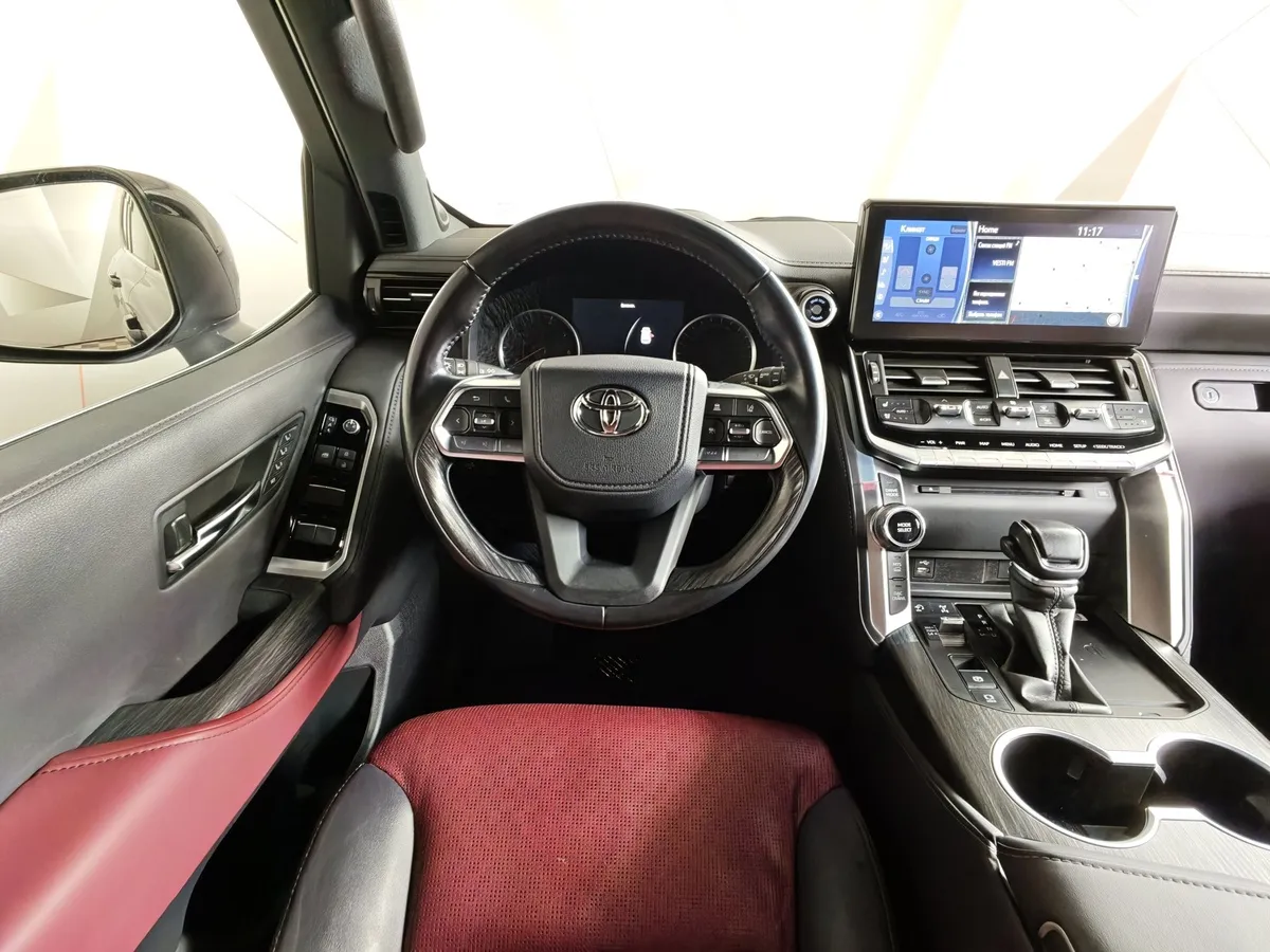 Toyota Land Cruiser 3.4 V6 AT 4WD (299 л.с.) 70th Anniversary Черный в АВИЛОН. Слайд №20