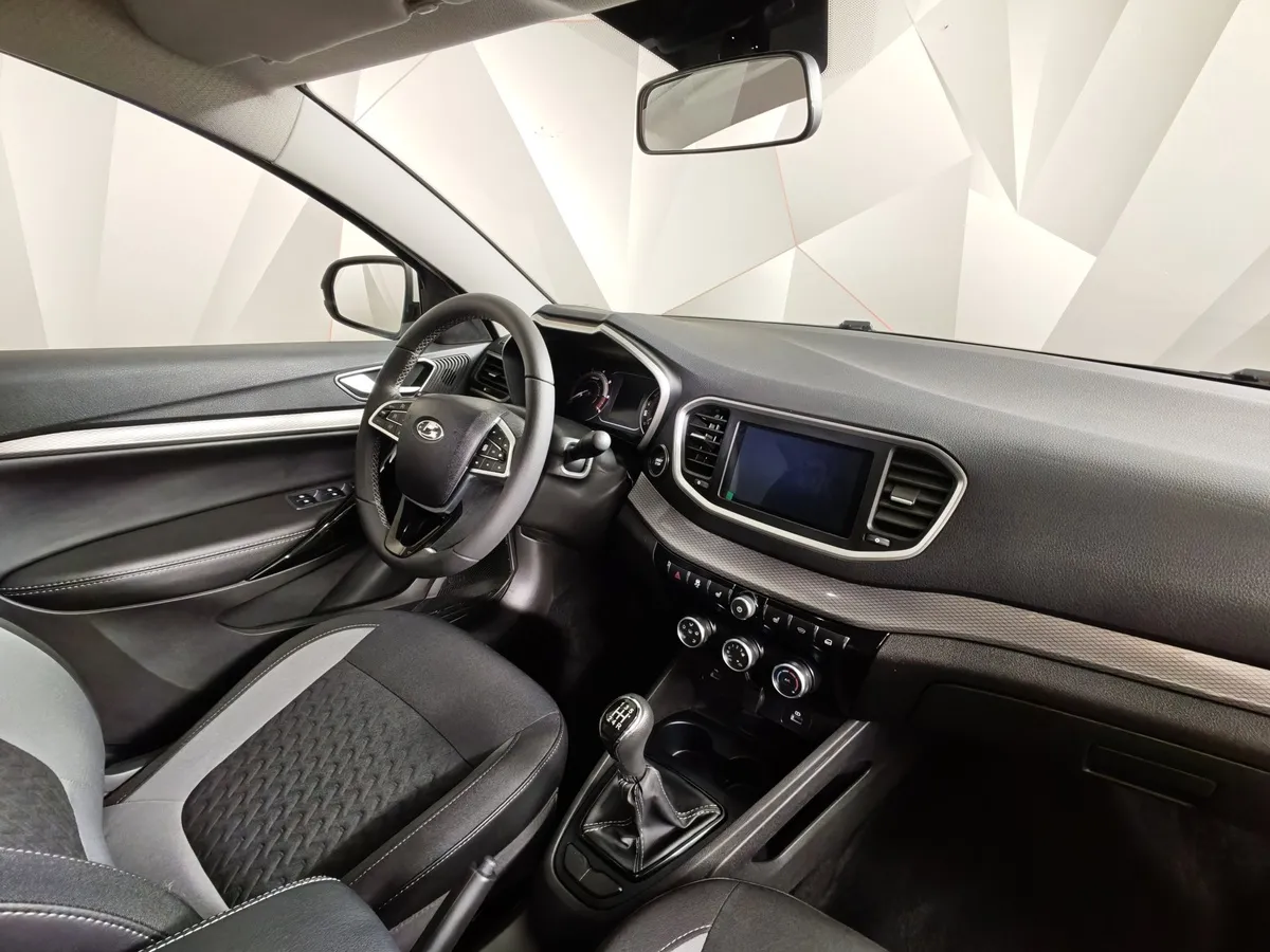 ВАЗ (Lada) Vesta 1.6 MT (106 л.с.) Белый в АВИЛОН. Слайд №13