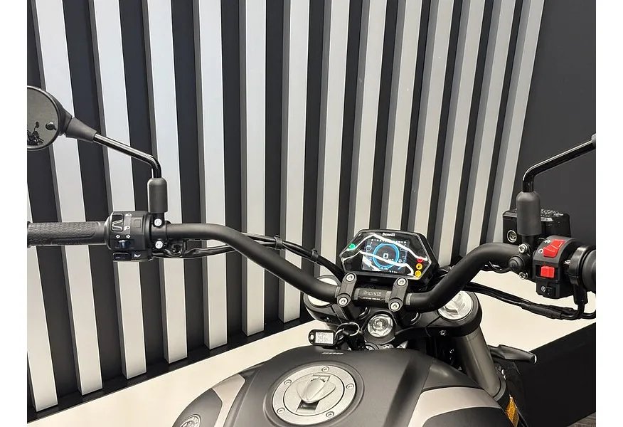 АВИЛОН - Benelli 502C 500 см³ (47 л.с.) 500 Черный - slide 1