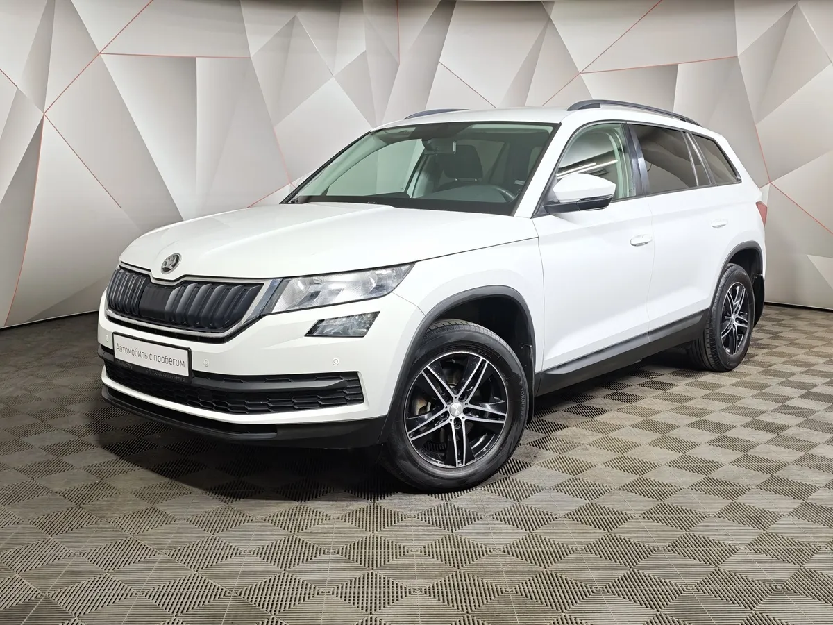 АВИЛОН - Skoda Kodiaq 1.4 TSI DSG 4X4 (150 л.с.) Белый - slide 10202697