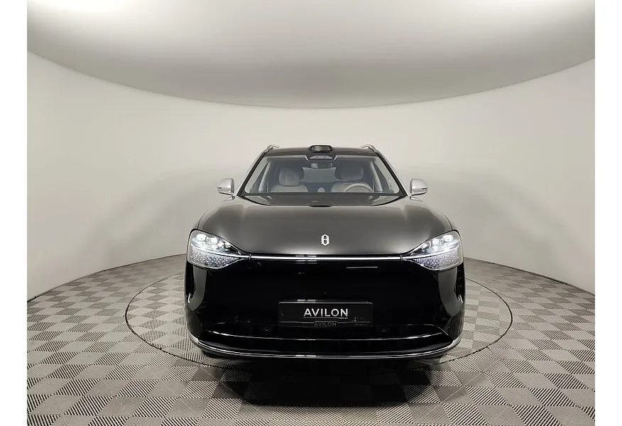 AITO M9 EVR 1.5 AT 4WD (496 л.с.) 6 мест Ultra Черный в АВИЛОН. Слайд №4