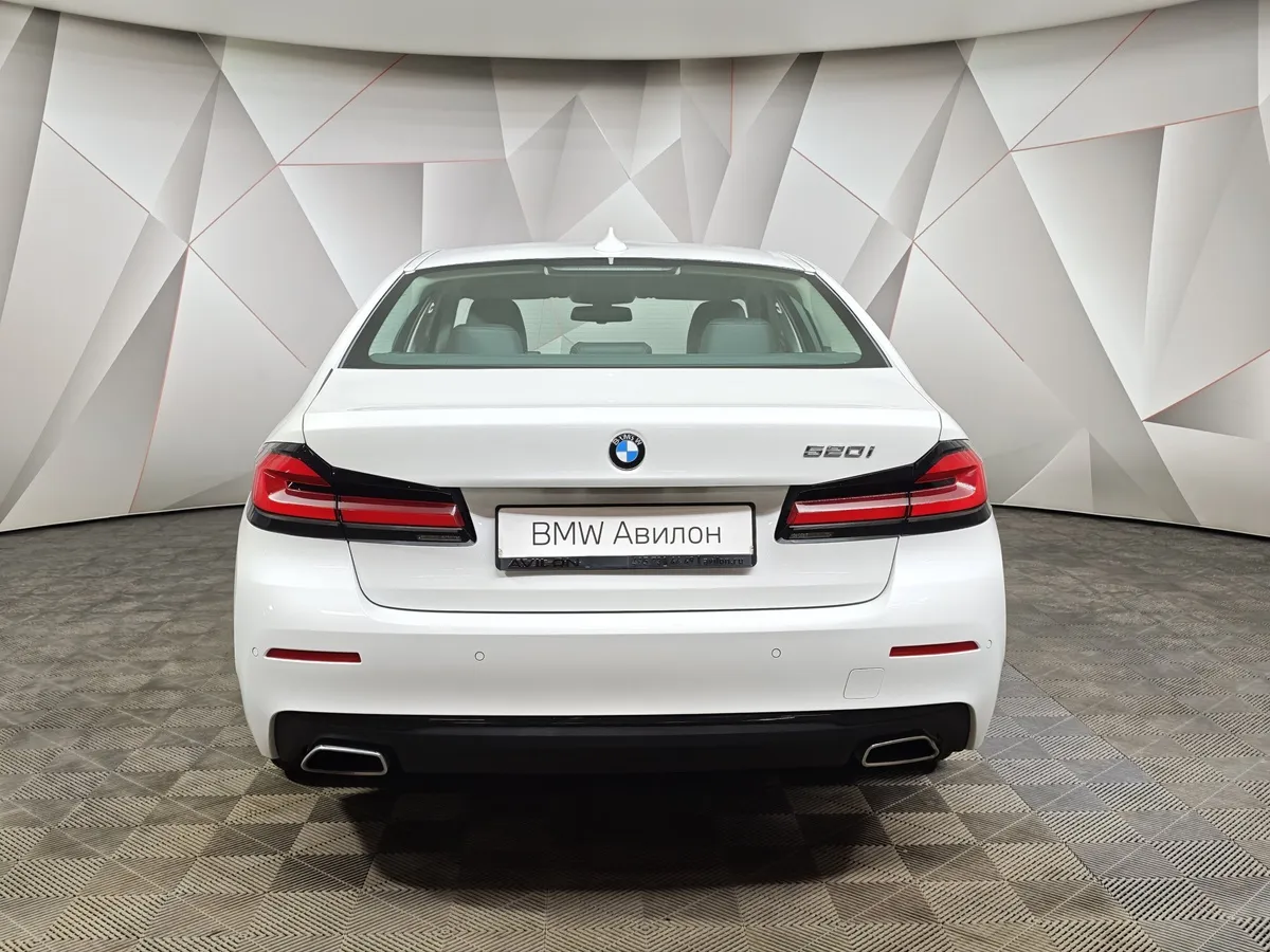 BMW 5 серия 520i Steptronic (184 л.с.) Business Белый в АВИЛОН. Слайд №4