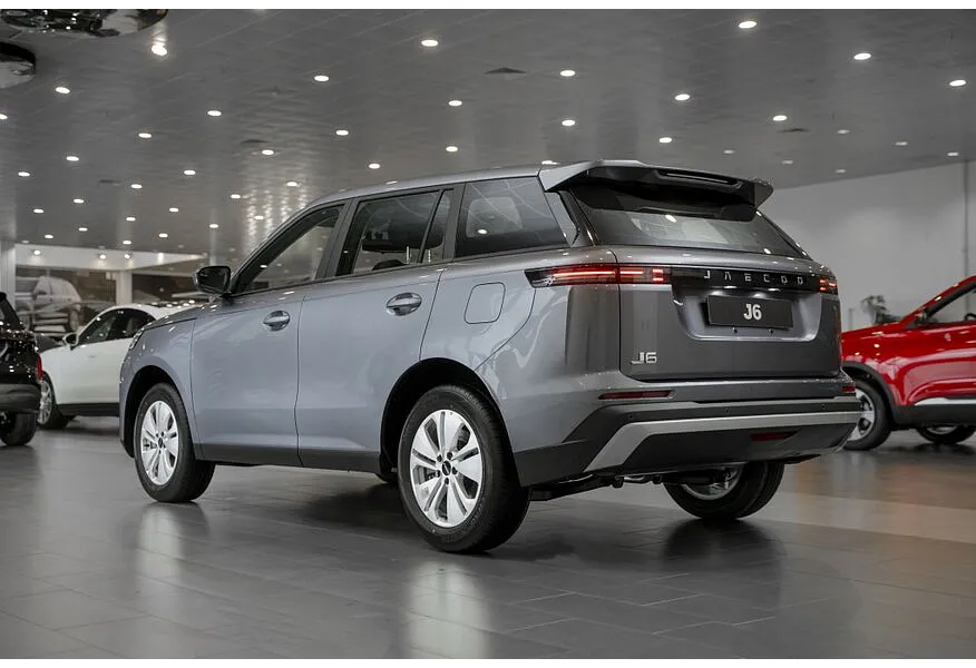 JAECOO J6 1.5T DCT 2WD (147 л.с.) Актив Серый в АВИЛОН. Слайд №7 JAECOO J6 1.5T DCT 2WD (147 л.с.) Актив Серый в АВИЛОН. Слайд №7