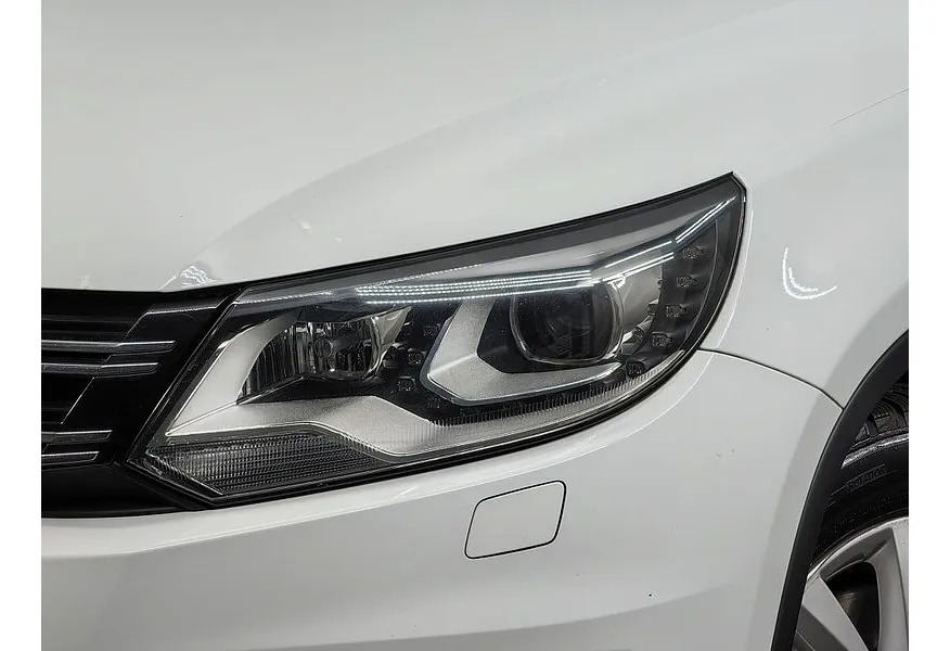 Volkswagen Tiguan 2.0 TSI 4Motion AT (180 л.с.) Sport&Style Белый в АВИЛОН. Слайд №10