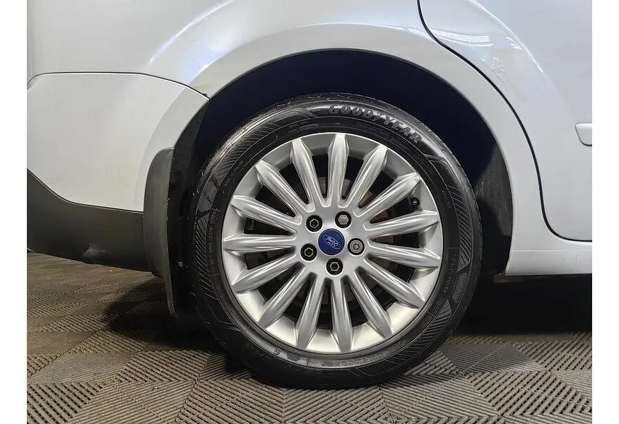 LIVE. Слайд №16