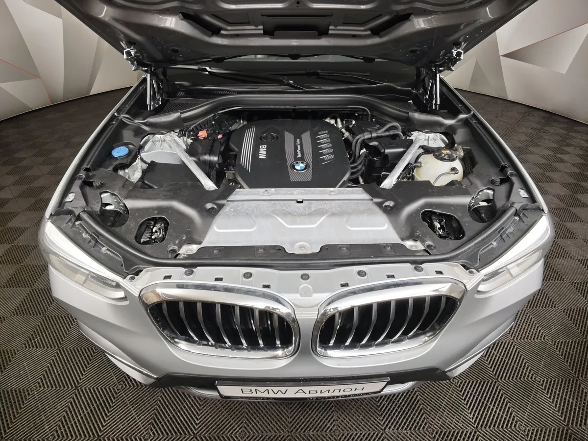 BMW X3 xDrive30d AT (249 л.с.) Luxury Серебристый в АВИЛОН. Слайд №10