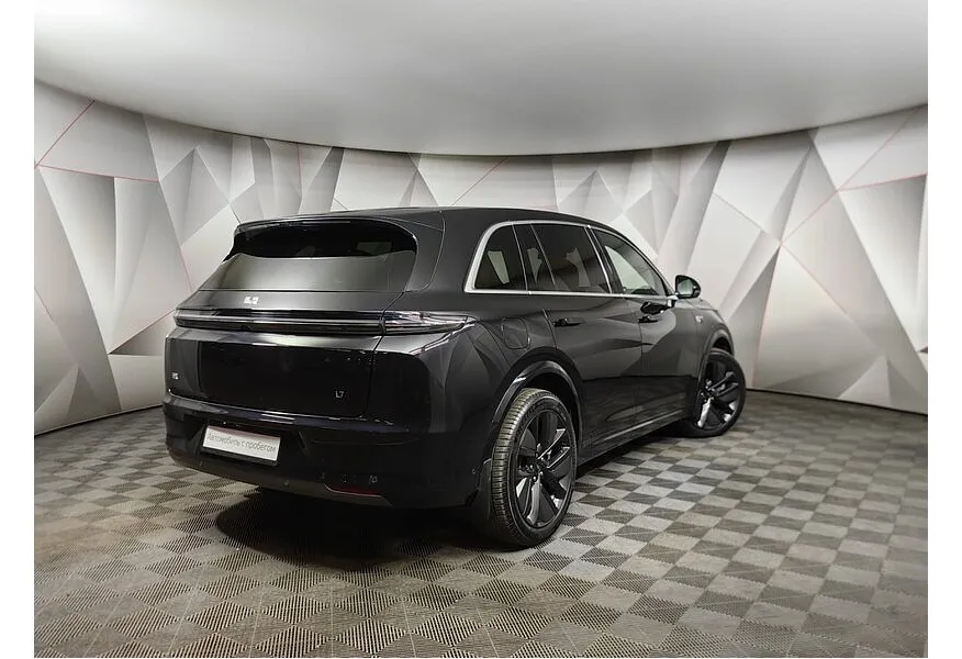 Li Auto L7 1.5 AT 4WD (449 л.с.) Max Черный в АВИЛОН. Слайд №2