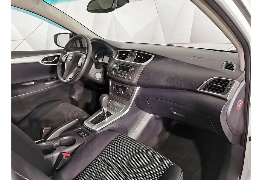 Nissan Sentra 1.6 CVT (117 л.с.) Белый в АВИЛОН. Слайд №12