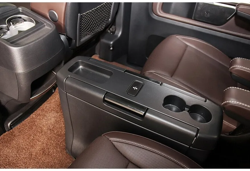 АВИЛОН - Mercedes-Benz V-Класс V 250 d AT L2 4x4 (190 л.с.) Exclusive Черный - slide 17