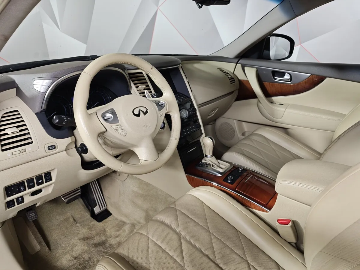 Infiniti QX70 3.0 D AT AWD (238 л.с.) Elegance Коричневый в АВИЛОН. Слайд №18