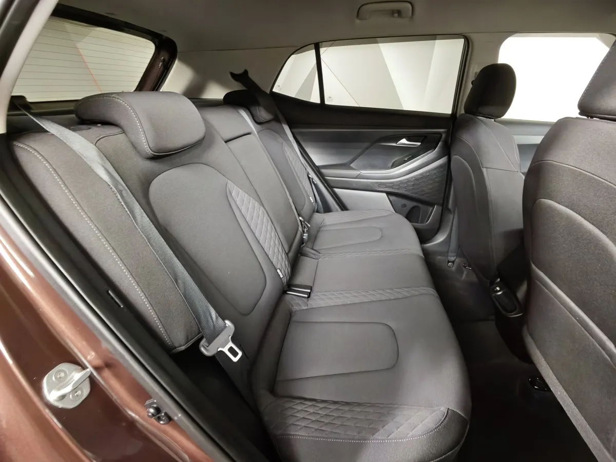 Hyundai Creta 2.0 AT 2WD (149 л.с.) Classic Коричневый в АВИЛОН. Слайд №13