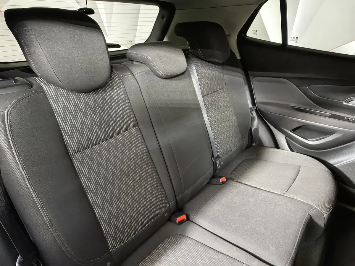 Opel Mokka 1.4 Turbo AT (140 л.с.) Белый в АВИЛОН. Слайд №17