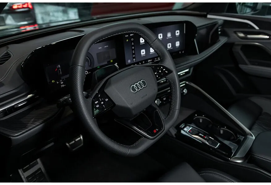 Audi Q5 L 2.0 40 TFSI S tronic quattro (272 л.с.) Зеленый в АВИЛОН. Слайд №7