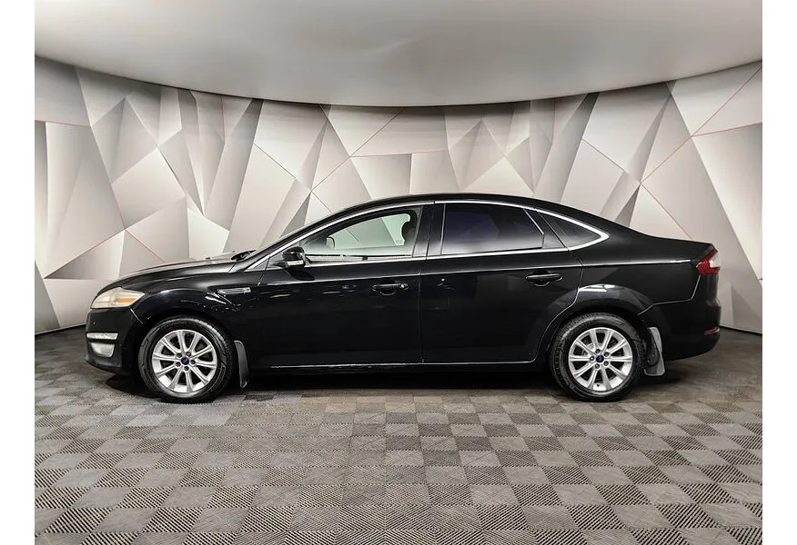 Ford Mondeo 2.3 AT (161 л.с.) Titanium Черный в АВИЛОН. Слайд №3