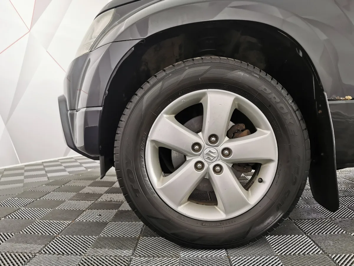 Suzuki Grand Vitara 2.4 AT (169 л.с.) Черный в АВИЛОН. Слайд №9
