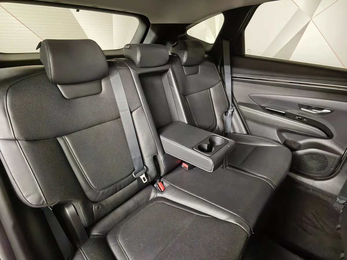 Hyundai Tucson G2.0 Smartstream 6AT 4WD (150 л.с.) Prestige + Smart Sense Белый в АВИЛОН. Слайд №16