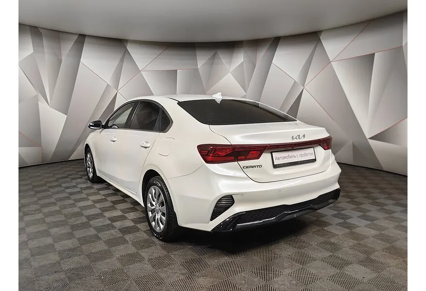 Kia Cerato 2.0 MPI AT (150 л.с.) Luxe Белый в АВИЛОН. Слайд №4