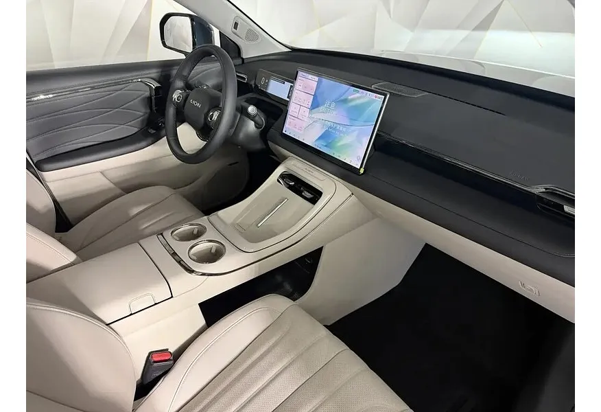 GAC Aion V AT 2WD (204 л.с.) EX Premium Синий в АВИЛОН. Слайд №6