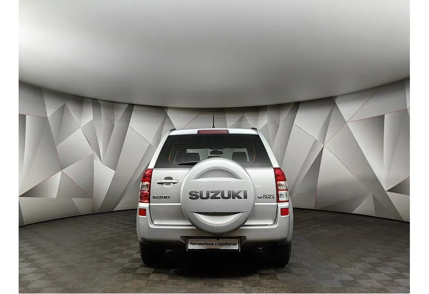 Suzuki Grand Vitara 2.0 AT (140 л.с.) Серый в АВИЛОН. Слайд №8