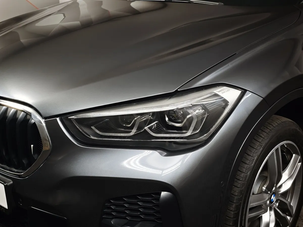 BMW X1 20i xDrive Steptronic AT (192 л.с.) Advantage Серый в АВИЛОН. Слайд №8