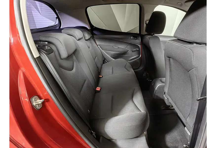 Peugeot 308 1.6 VTi AT (120 л.с.) Красный в АВИЛОН. Слайд №14