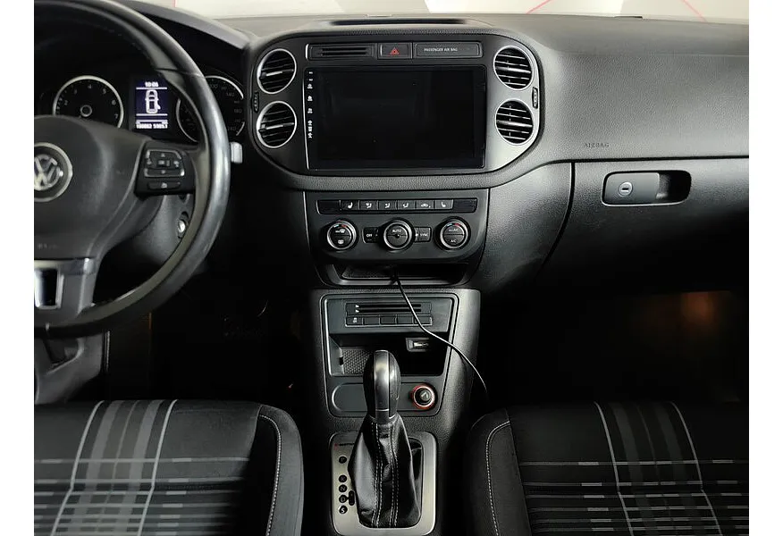 Volkswagen Tiguan 2.0 TSI 4Motion AT (180 л.с.) CLUB Серый в АВИЛОН. Слайд №14