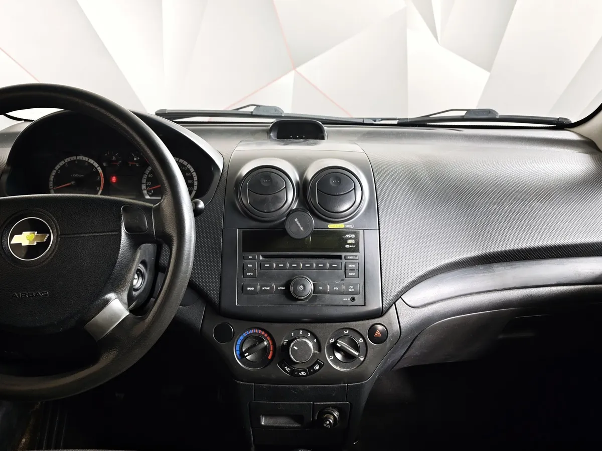 Chevrolet Aveo 1.2 MT (84 л.с.) Серый в АВИЛОН. Слайд №14