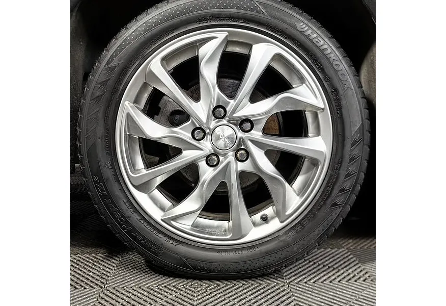 Lexus ES 200 AT (150 л.с.) Черный в АВИЛОН. Слайд №9