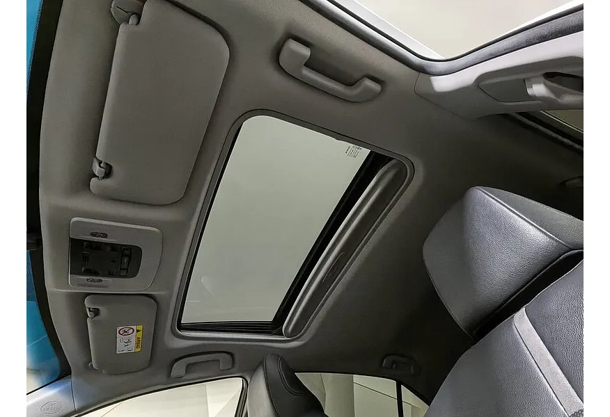 Toyota Camry 2.5 AT (206 л.с.) Ultimate Белый в АВИЛОН. Слайд №22