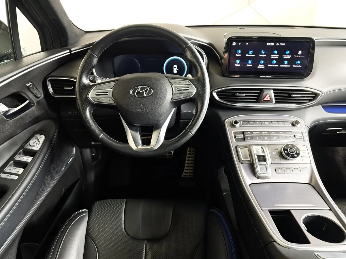 Hyundai Santa Fe 2.2 CRDi AWD 8AT (200 л.с.) Calligraphy Коричневый в АВИЛОН. Слайд №19