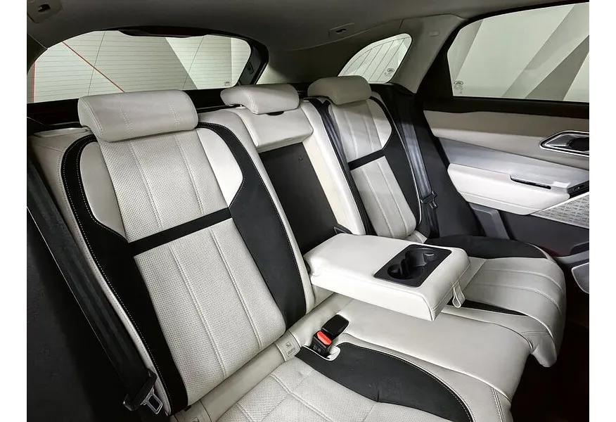 Land Rover Range Rover Velar 3.0 TD V6 AT (300 л.с.) R-Dynamic SE Серый в АВИЛОН. Слайд №16