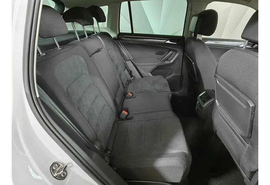 Volkswagen Tiguan 2.0 TSI 4Motion DSG (180 л.с.) Sportline Белый в АВИЛОН. Слайд №15