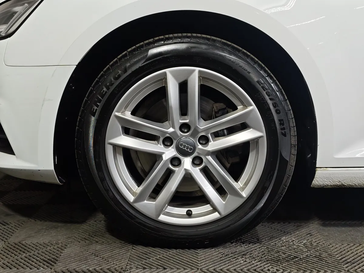 Audi A4 1.4 TFSI S tronic (150 л.с.) Белый в АВИЛОН. Слайд №9