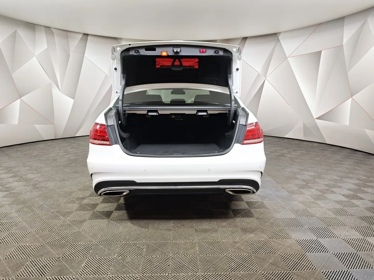 Mercedes-Benz E-Класс E 300 7G-Tronic Plus 4Matic (249 л.с.) Белый в АВИЛОН. Слайд №12