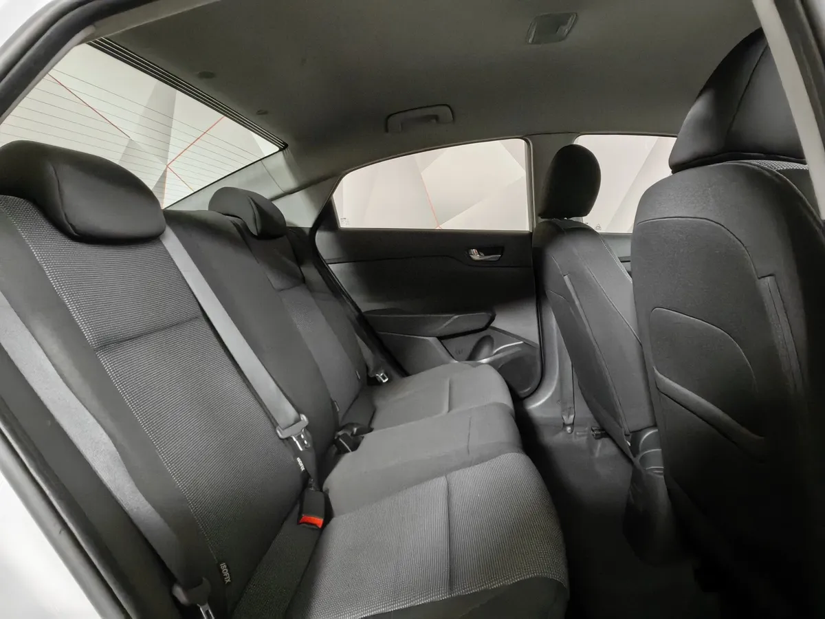 Hyundai Solaris 1.6 AT (123 л.с.) Active Plus Белый в АВИЛОН. Слайд №16