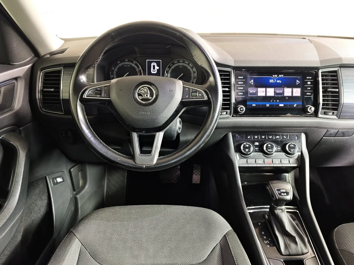 Skoda Kodiaq 2.0 TSI DSG 4X4 (180 л.с.) Серый в АВИЛОН. Слайд №20