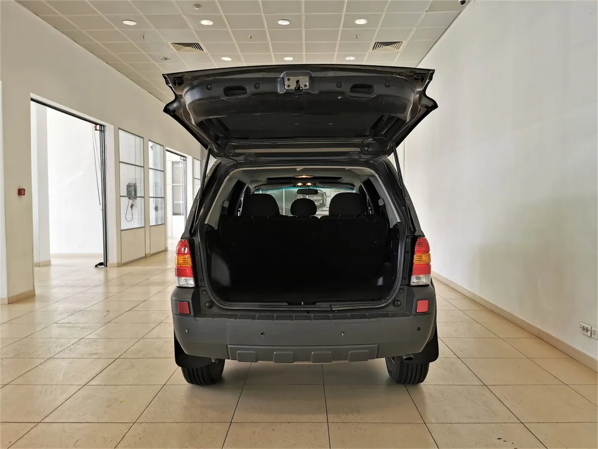 Ford Maverick 2.3 MT 4x4 (150 л.с.) XLT Серый в АВИЛОН. Слайд №11