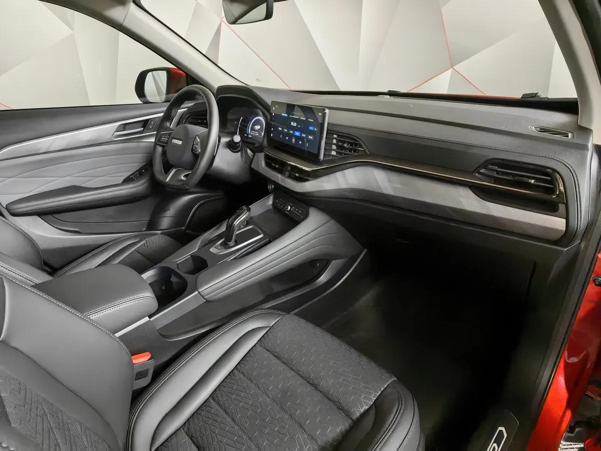 Haval F7x 1.5T AWD 7DCT (150 л.с.) Elite Красный в АВИЛОН. Слайд №13