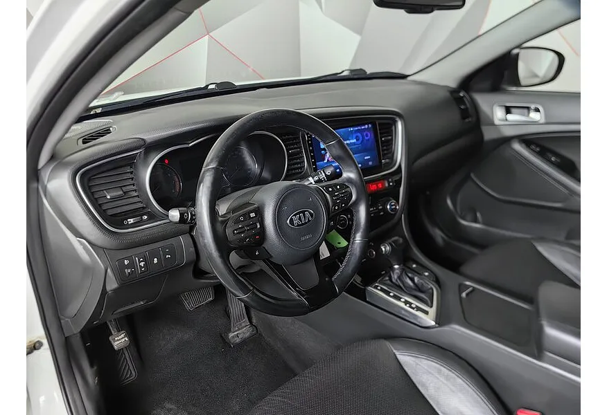 Kia Optima 2.0 MPI MT (150 л.с.) Comfort Белый в АВИЛОН. Слайд №18