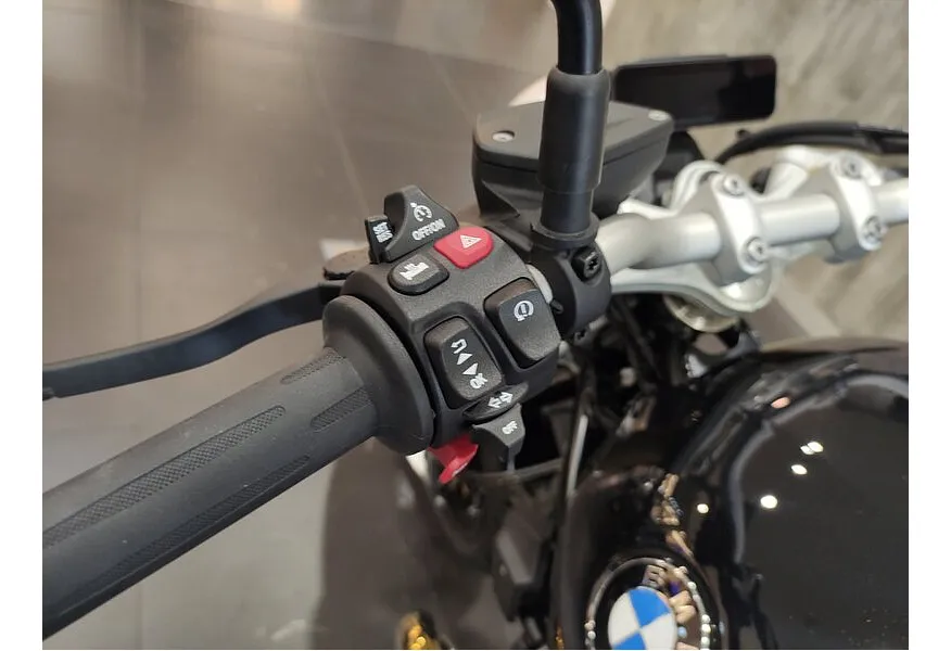 АВИЛОН - BMW Motorrad R 12 nineT R 12 nineT 1200 см³ 1200 Черный - slide 6