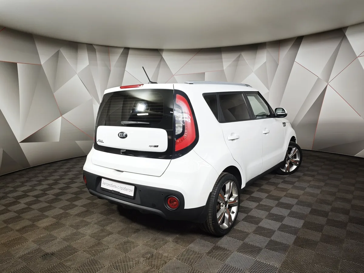 Kia Soul 1.6 AT (124 л.с.) Белый в АВИЛОН. Слайд №2
