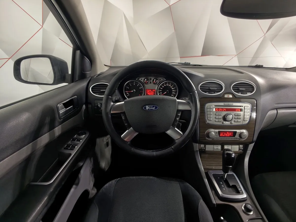 Ford Focus 1.6 AT (101 л.с.) Ghia Серый в АВИЛОН. Слайд №18