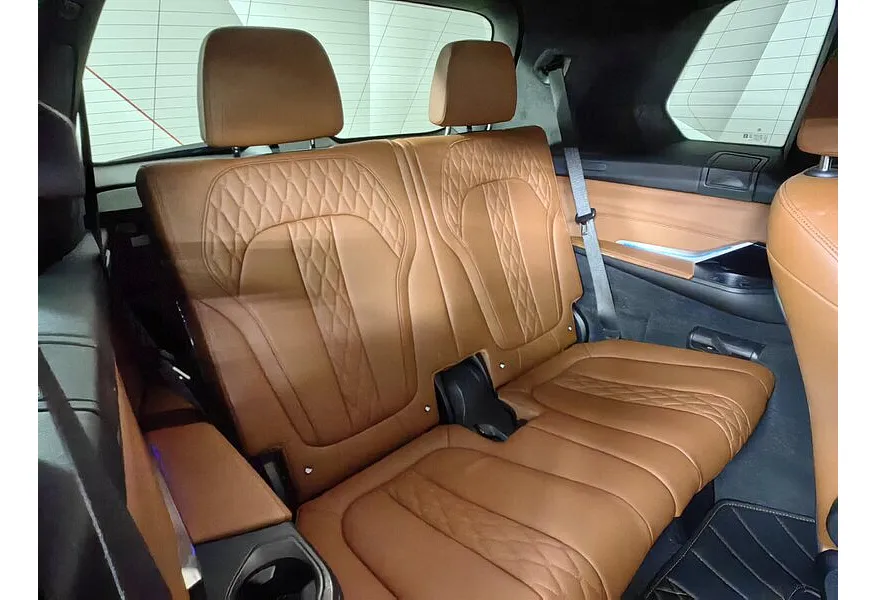 BMW X7 xDrive40d Steptronic (340 л.с.) M Sport Pro Черный в АВИЛОН. Слайд №23