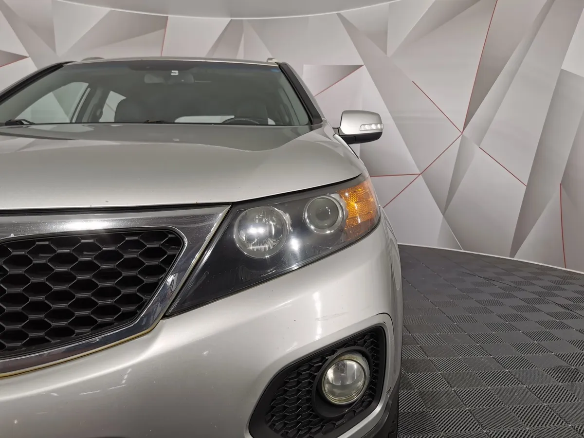 Kia Sorento 2.4 AT 4WD (175 л.с.) Comfort Серебристый в АВИЛОН. Слайд №10