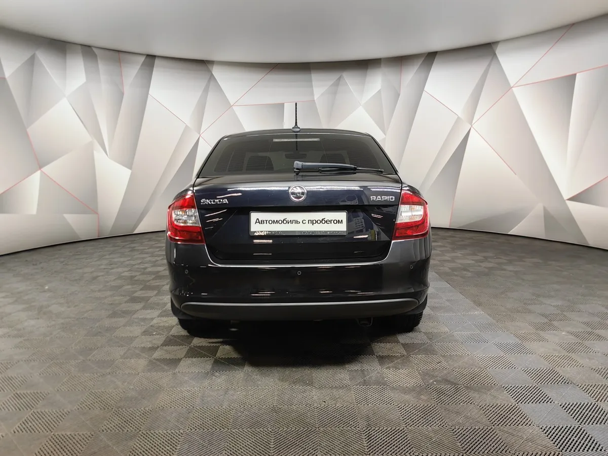 Skoda Rapid 1.6 MT (90 л.с.) Черный в АВИЛОН. Слайд №8
