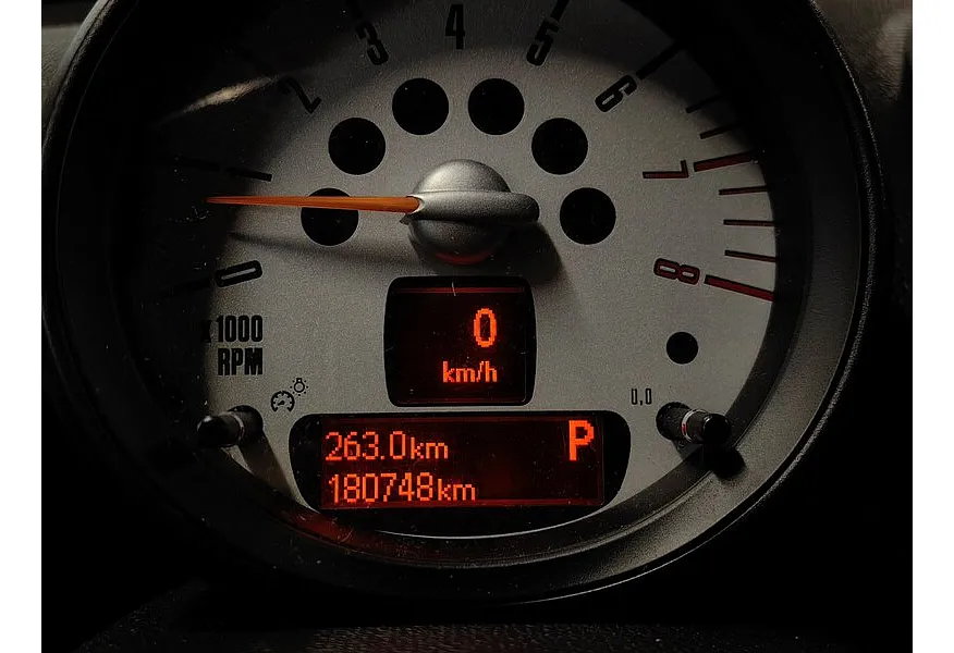 Mini Countryman 1.6 AT (122 л.с.) Зеленый в АВИЛОН. Слайд №13