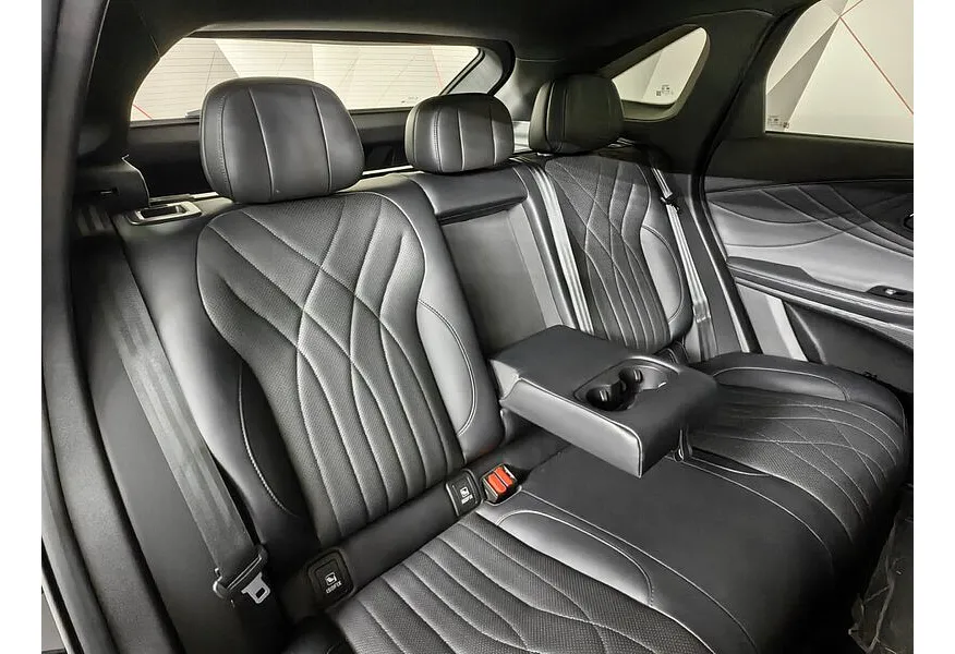 EXEED RX 2.0T DCT 4WD (249 л.с.) Platinum Черный в АВИЛОН. Слайд №17