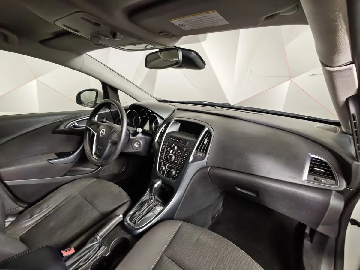 Opel Astra 1.6 AT (115 л.с.) Белый в АВИЛОН. Слайд №10